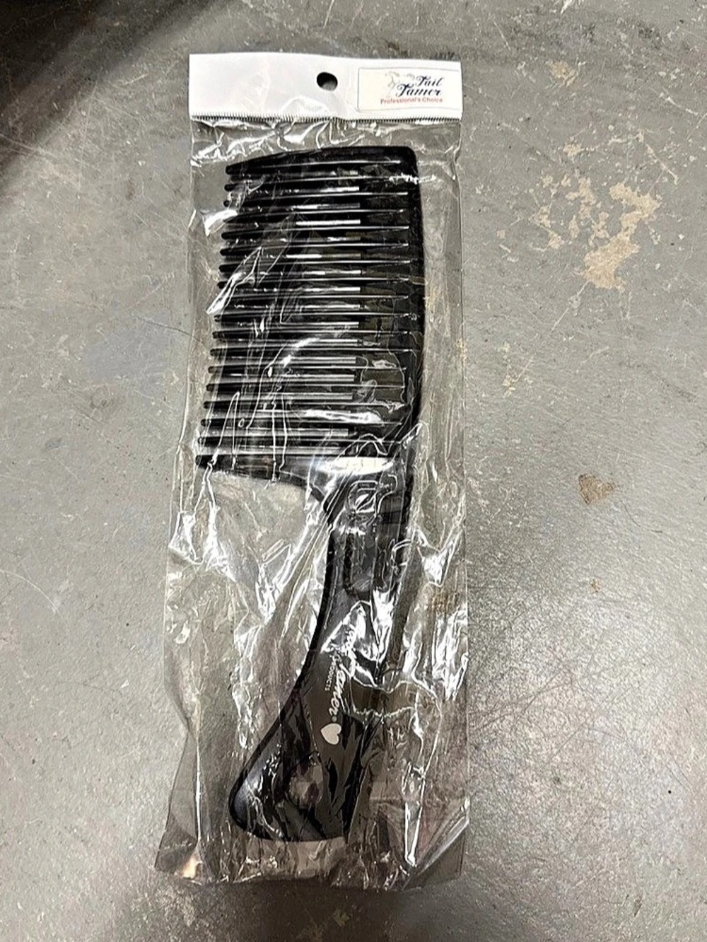 Tail Tamer Professional Hair Comb Black NWT